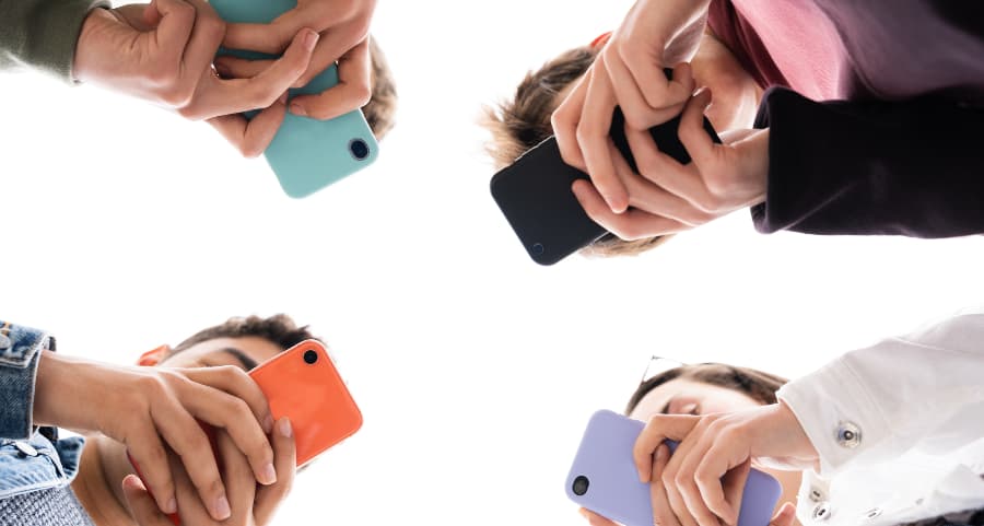 Adolescents using mobile devices to access social media in Scottsdale